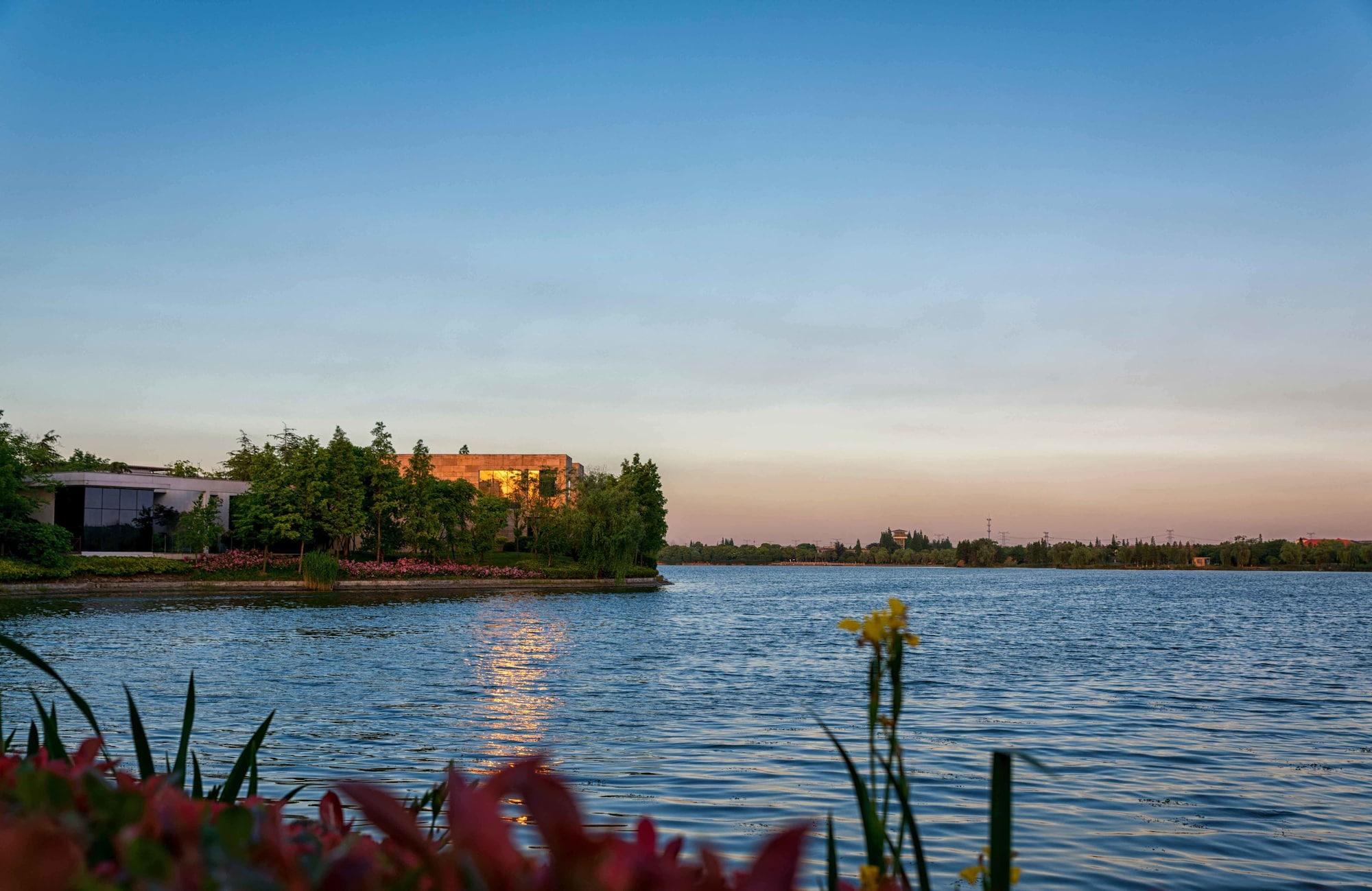 Citic Pacific Zhujiajiao Jin Jiang Hotel Qingpu Exterior foto